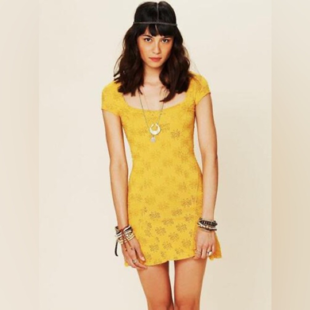 Free People Yellow Daisy Godet Lace Slip Dress Size XS